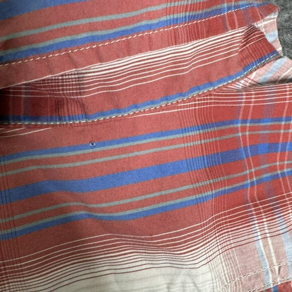 Woolrich Mens Short Sleeve Plaid Shirt Size Small Cotton Polyester Blend Button - Picture 4 of 7